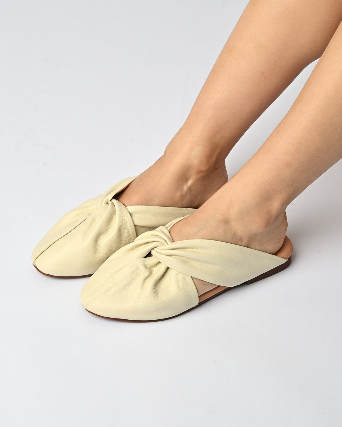 Knotted Mules
