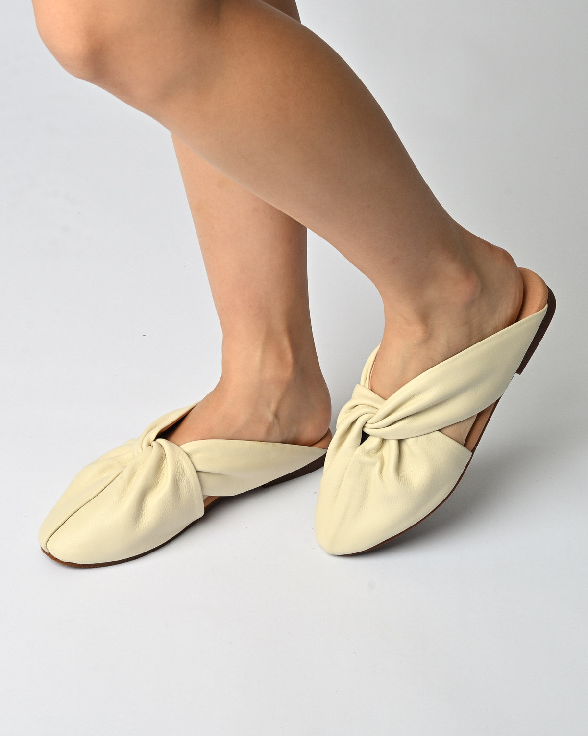 Knotted Mules