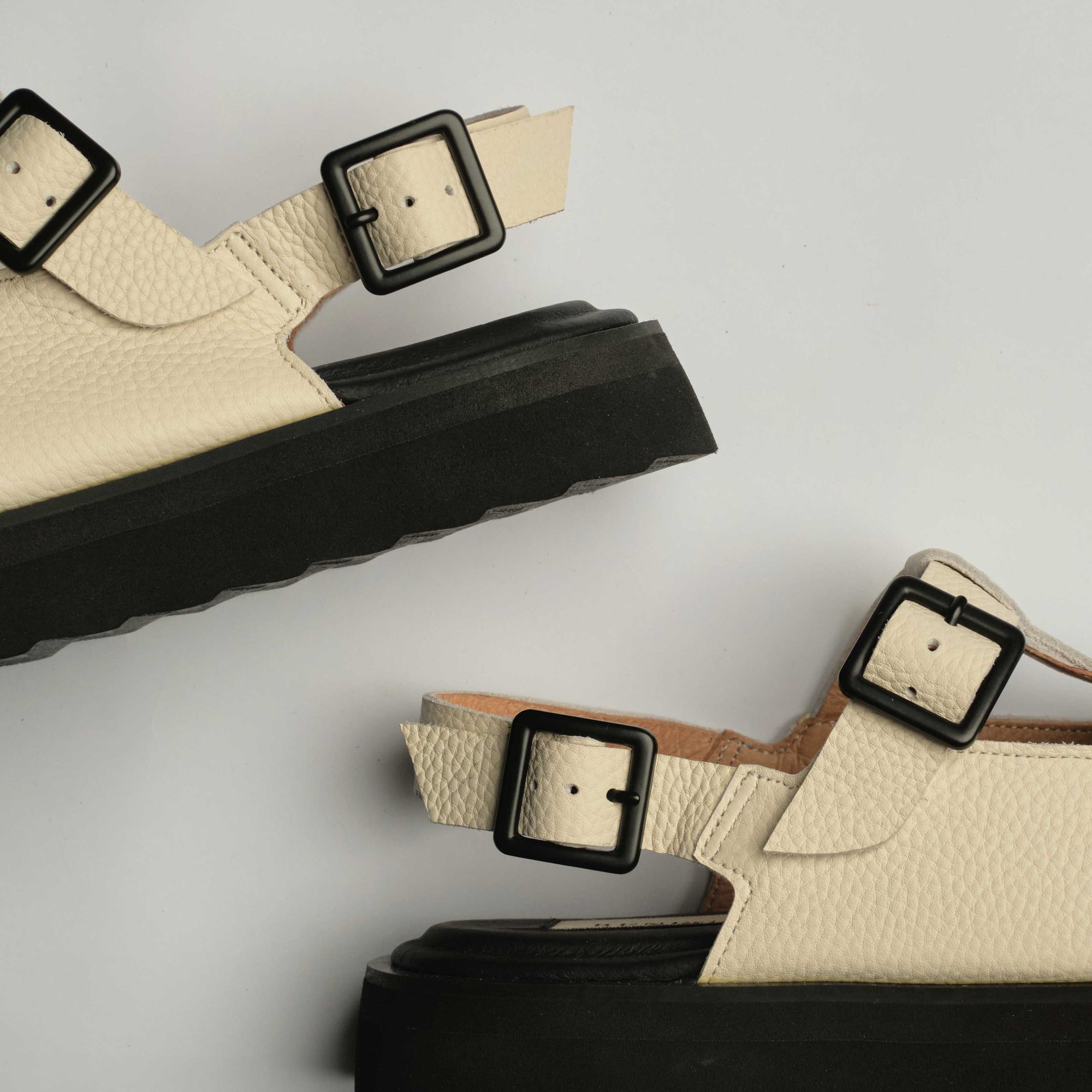 Figures Chunky Sling