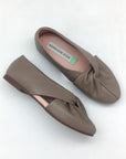 Knotted Flats