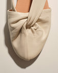 Knotted Flats
